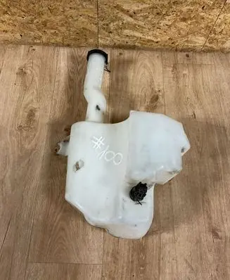 Ford Mondeo Mk III Windshield washer fluid reservoir/tank 1S7113K163A