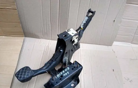 Seat Ibiza III (6L) Brake pedal 6Q1721058R