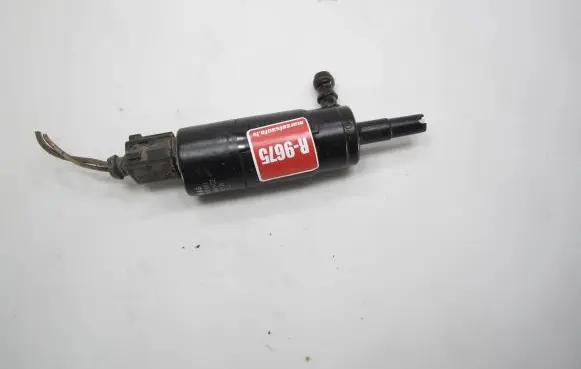 Volkswagen Golf VI Headlight washer pump 3B7955681 001016 2710