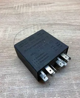 Audi A8 S8 D2 4D Other relay 4A0919471 5KG00656800