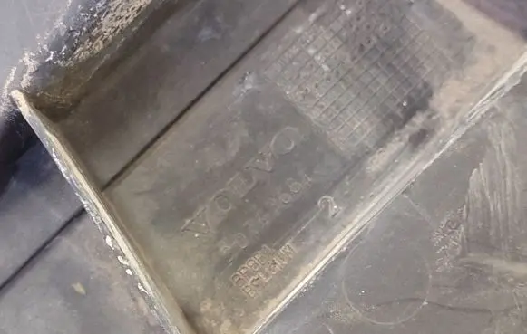 Volvo V50 Front bumper skid plate/under tray 30763681