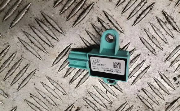 Audi A5 8T 8F Airbag deployment crash/impact sensor 8k0955557c