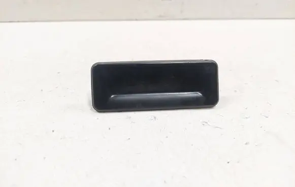 Skoda Octavia Mk2 (1Z) Tailgate opening switch 1Z0827574C