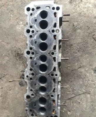 Volkswagen Transporter - Caravelle T4 Engine head 917760m 3101