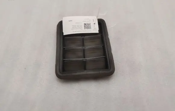 Jeep Grand Cherokee Quarter panel pressure vent 05058643AA