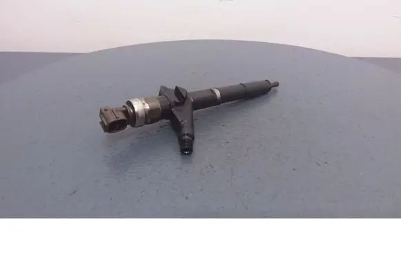 Nissan Almera Tino Fuel injector 16600BN821