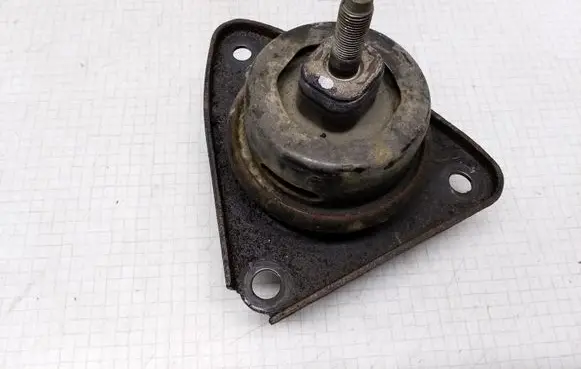 KIA Ceed Engine mount bracket