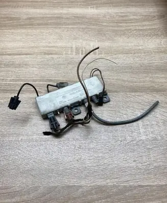 BMW 5 E39 Aerial antenna amplifier 8378090