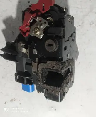 Audi A8 S8 D3 4E Rear door lock 4E0839016