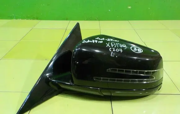 Mercedes-Benz E C207 W207 Front door electric wing mirror LEWE XP179