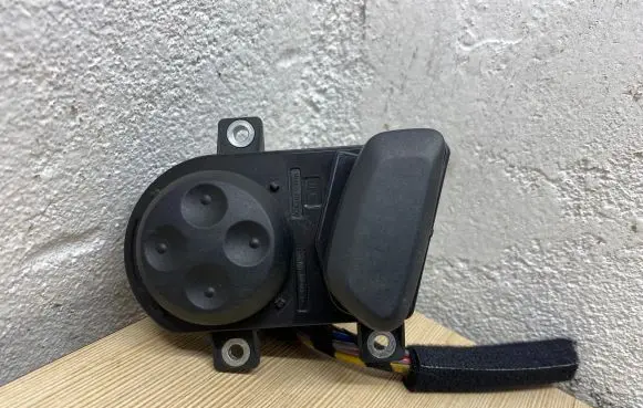 Volkswagen PASSAT B6 Seat control switch 3C0959777