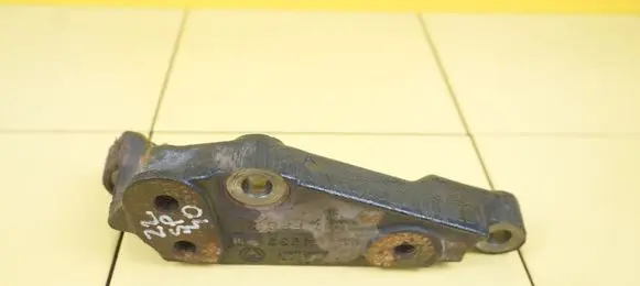 Alfa Romeo Brera Engine mounting bracket 60694939 939A9000