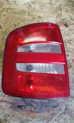 Skoda Fabia Mk1 (6Y) Rear/tail lights 6Y9945111 8V9945095