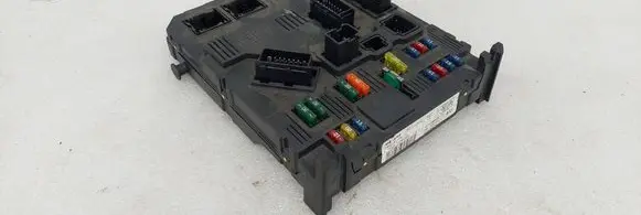 Citroen C3 Fuse module S118085200 9650585780