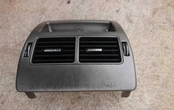 Jaguar XF X250 Rear air vent grill E129635001