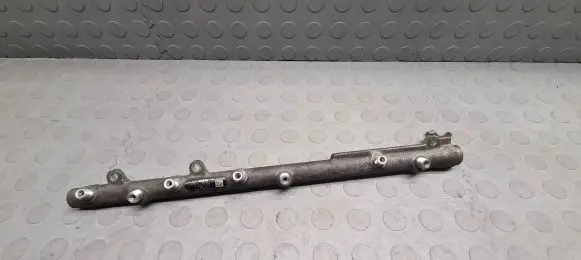 BMW 5 E60 E61 Fuel main line pipe 7788679 0445216008