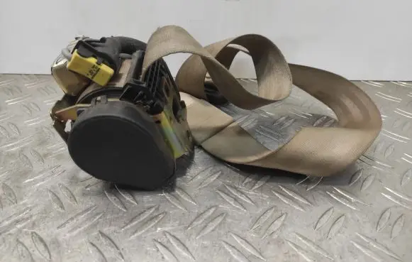 Audi A8 S8 D2 4D Front seatbelt 4D0857705AB