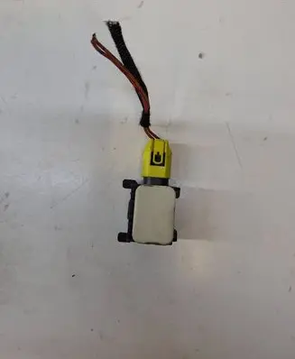 Mercedes-Benz ML W164 Airbag deployment crash/impact sensor 0038202826 010805