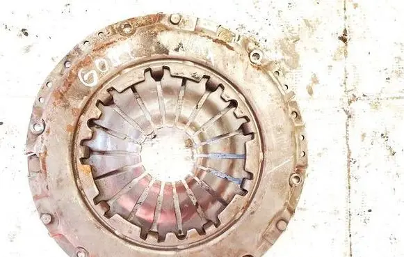 Volkswagen Golf IV Pressure plate 