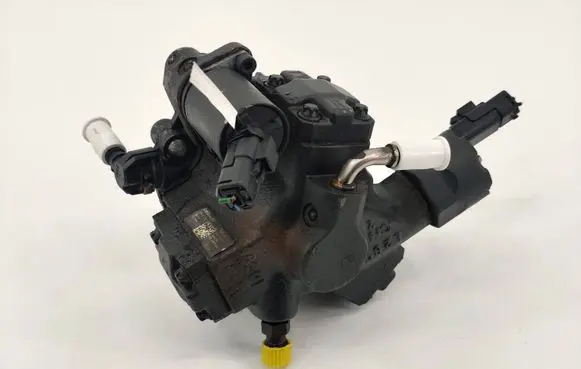 Volvo S40 Fuel injection high pressure pump 9685705080 A2C27100268