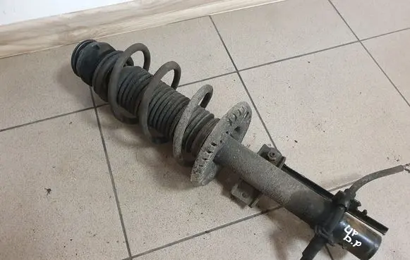 Volkswagen Up Front shock absorber with coil spring