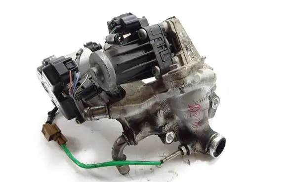 Renault Clio IV Generator/alternator 7172RB4762 H8201411538