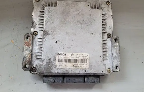 Renault Laguna II Engine control unit/module 8200048297 28SA5363 8200183768