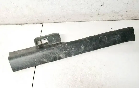 Front sill trim cover