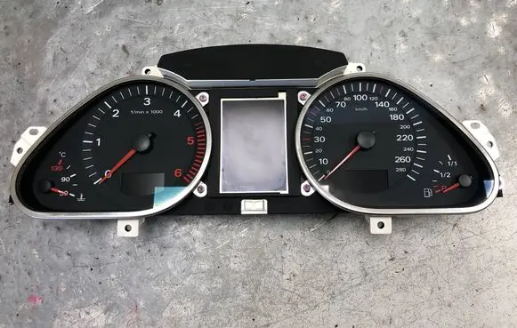 Audi A6 S6 C6 4F Speedometer (instrument cluster) 4F0920933JBILI 4F0920933J