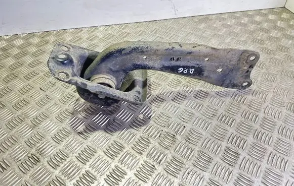 Rear control arm