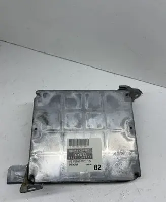 Toyota Avensis T250 Engine control unit/module 8966105820