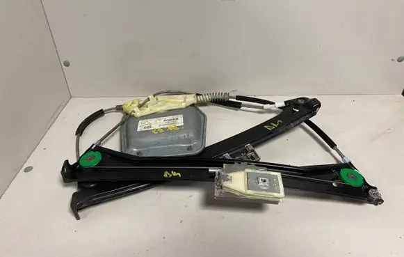 Volkswagen Scirocco Front door electric window regulator 1K8837401L V016003 5346553270