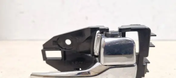 Mitsubishi Outlander Front door interior handle MN105360