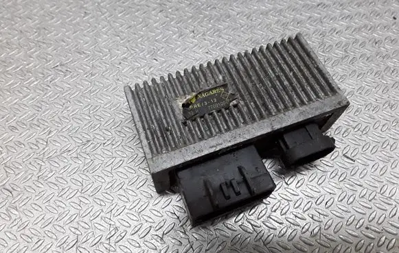 Renault Laguna I Glow plug pre-heat relay 7700100703