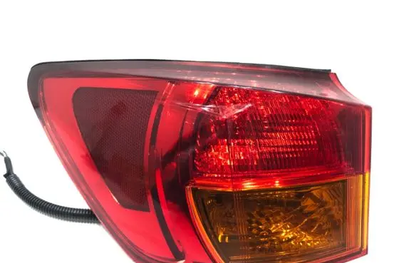 Lexus IS 220D-250-350 Rear/tail lights