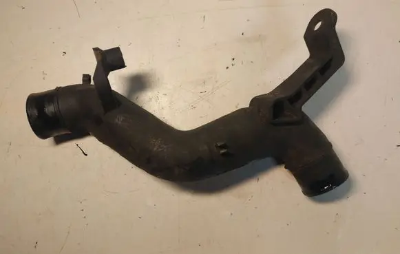 Toyota Avensis T220 Intercooler hose/pipe