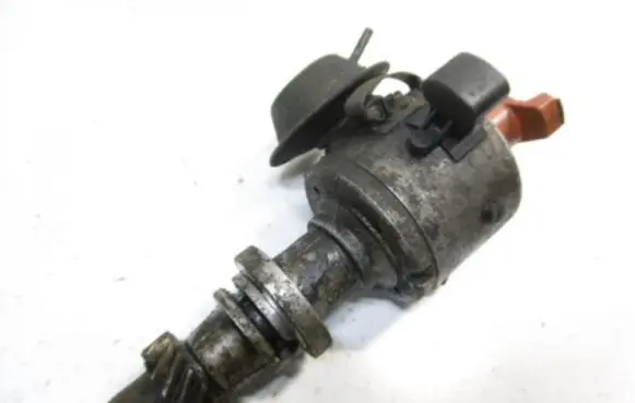 Volkswagen PASSAT Ignition distributor 055905206