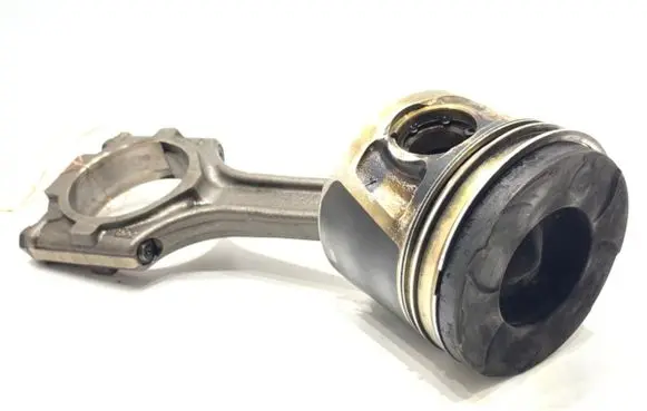 Fiat Tipo Piston with connecting rod 55260384