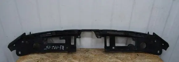 Engine bonnet/hood lock trim molding