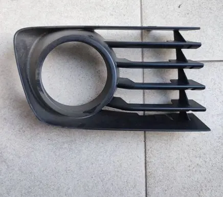 Toyota Prius (XW20) Front fog light trim/grill 5311347030