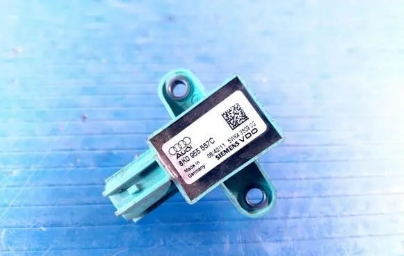Audi A4 S4 B8 8K Airbag deployment crash/impact sensor 8K0955557C