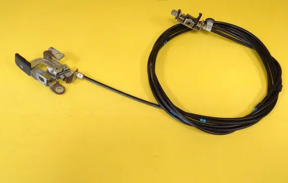 Mazda 5 Fuel cap flap release cable 