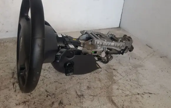 Steering wheel axle set
