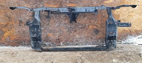 Nissan Qashqai Radiator support slam panel