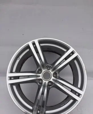 Aston Martin DB9 R19 alloy rim 