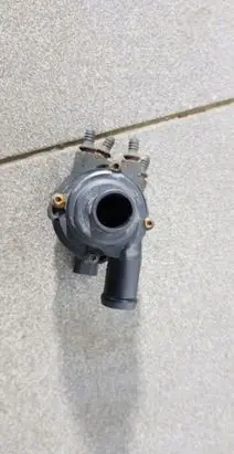 Volkswagen Touareg I Electric auxiliary coolant/water pump 7L0965561