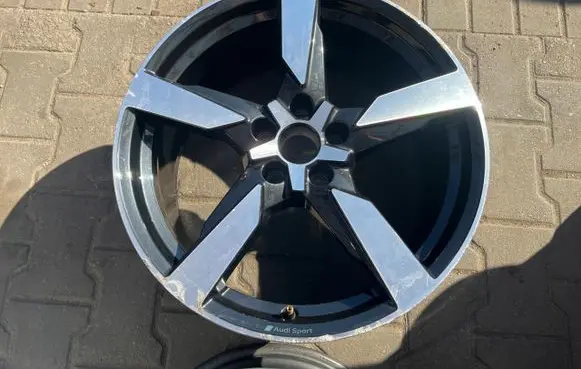Audi TT TTS RS Mk3 8S R19 alloy rim 