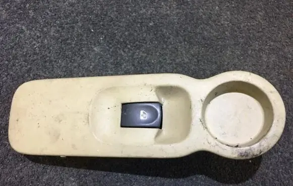 Renault Modus Electric window control switch e28983