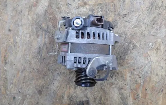 Lexus IS III XE30 Generator/alternator 2706036130