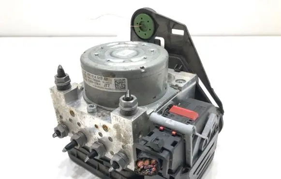Audi Q3 F3 ABS Pump 5Q0614517GF
